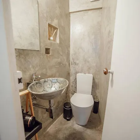 Charming Tiny House By Hosty Апартаменты