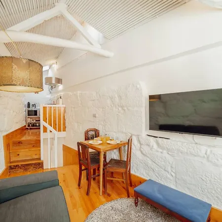 Charming Tiny House By Hosty 아파트 포르투