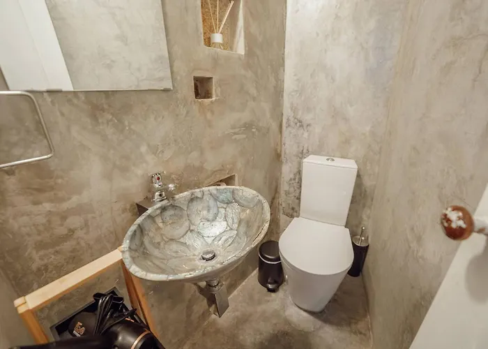 Charming Tiny House By Hosty Apartman Porto