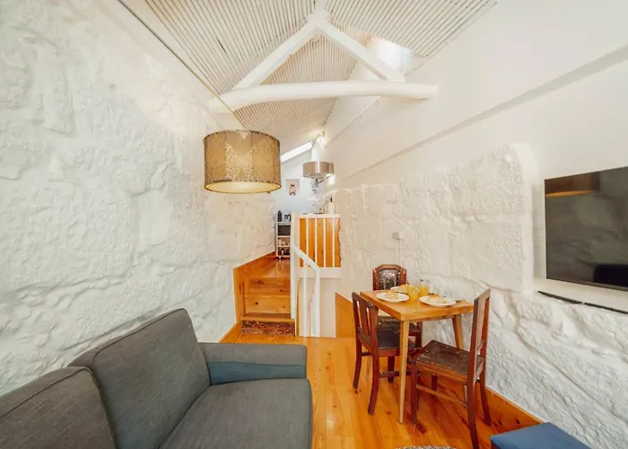 Charming Tiny House By Hosty *