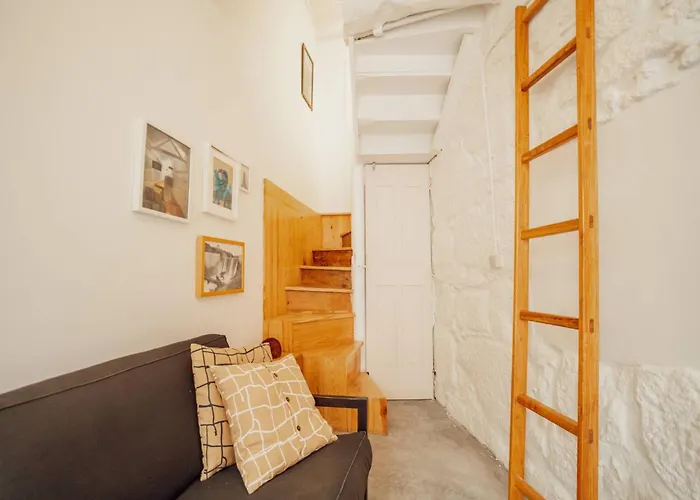 Charming Tiny House By Hosty *